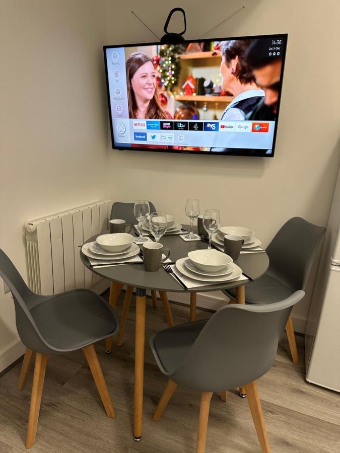 Central Colwyn Bay F1 외부 사진